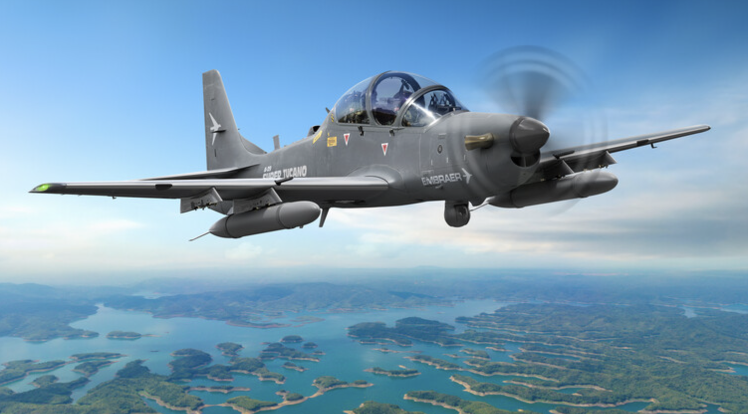 Embraer vinde 6 avioane Super Tucano